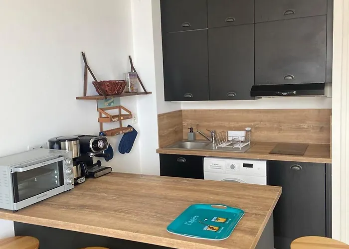 L'echappee Quennoise, A 200m De La *